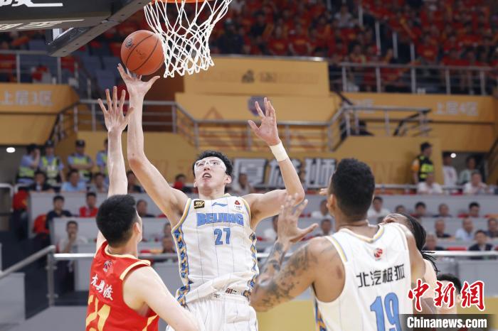 北京男篮G5险胜广厦，总决赛悬念未定