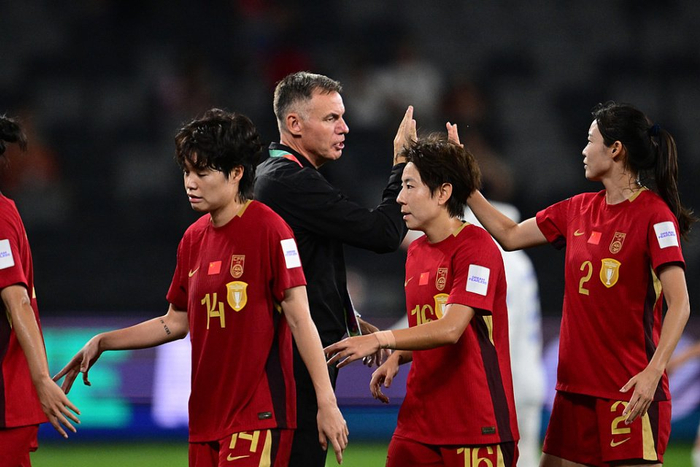 中国女足险胜晋级四强 米利西奇帅位悬于半决赛