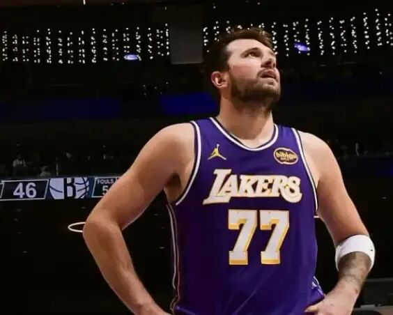 东契奇禁赛缺席奇才战 湖人主帅谈阵容调整