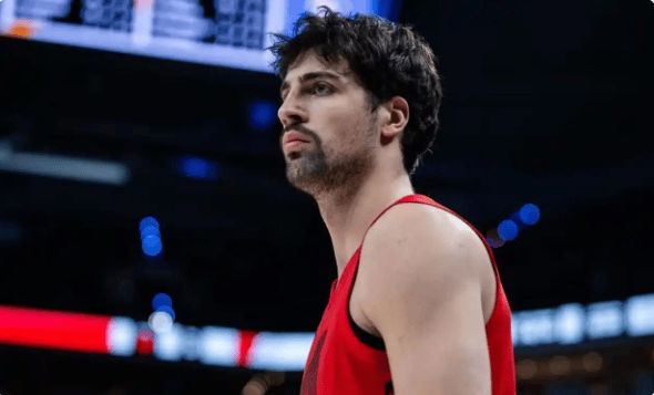 快船五连胜终结遭开拓者击溃 防守崩盘成败因